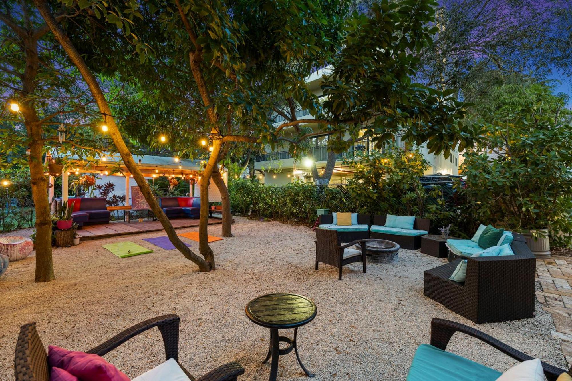 The New Yorker Hotel Miami Bagian luar foto