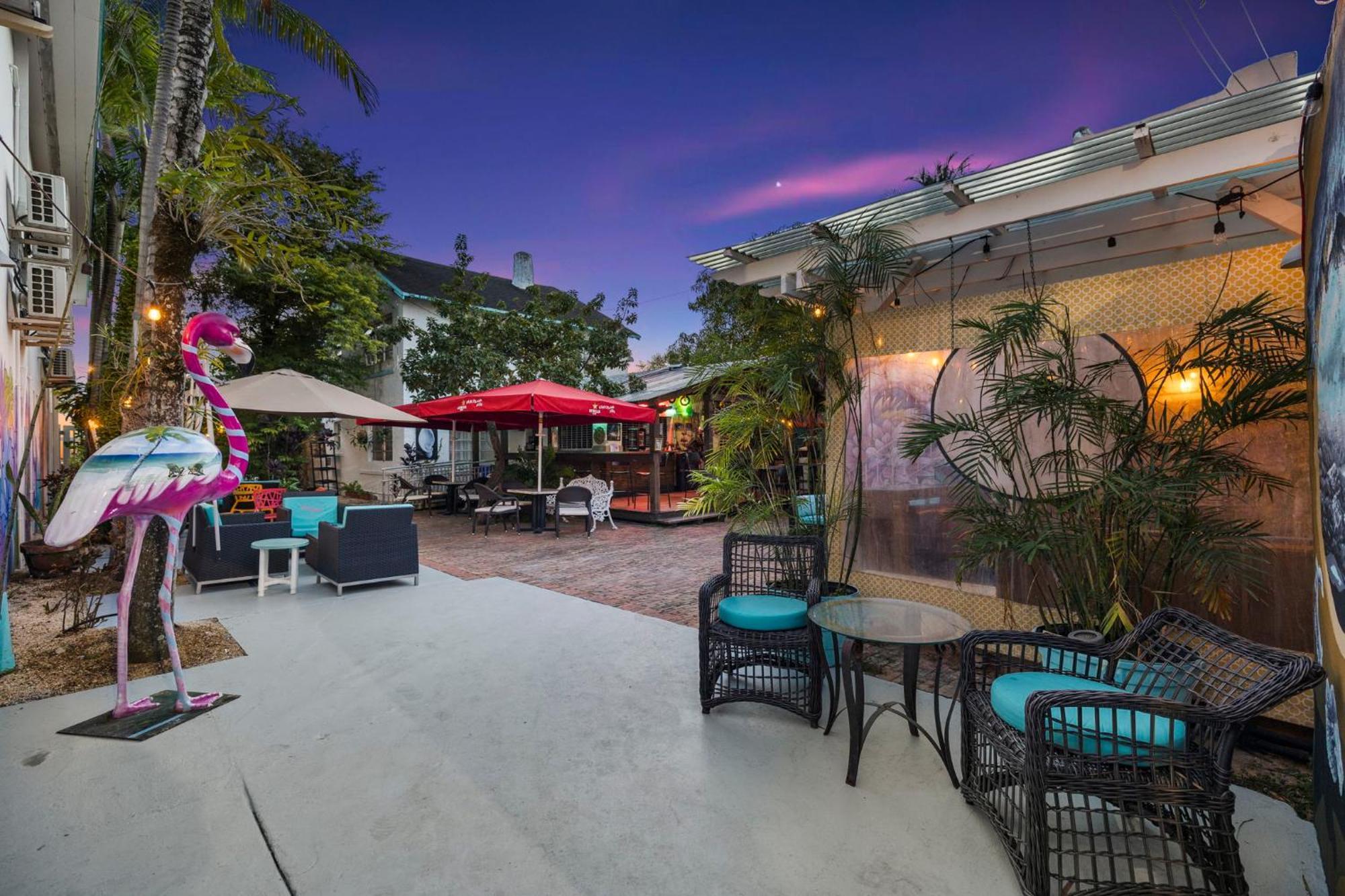 The New Yorker Hotel Miami Bagian luar foto