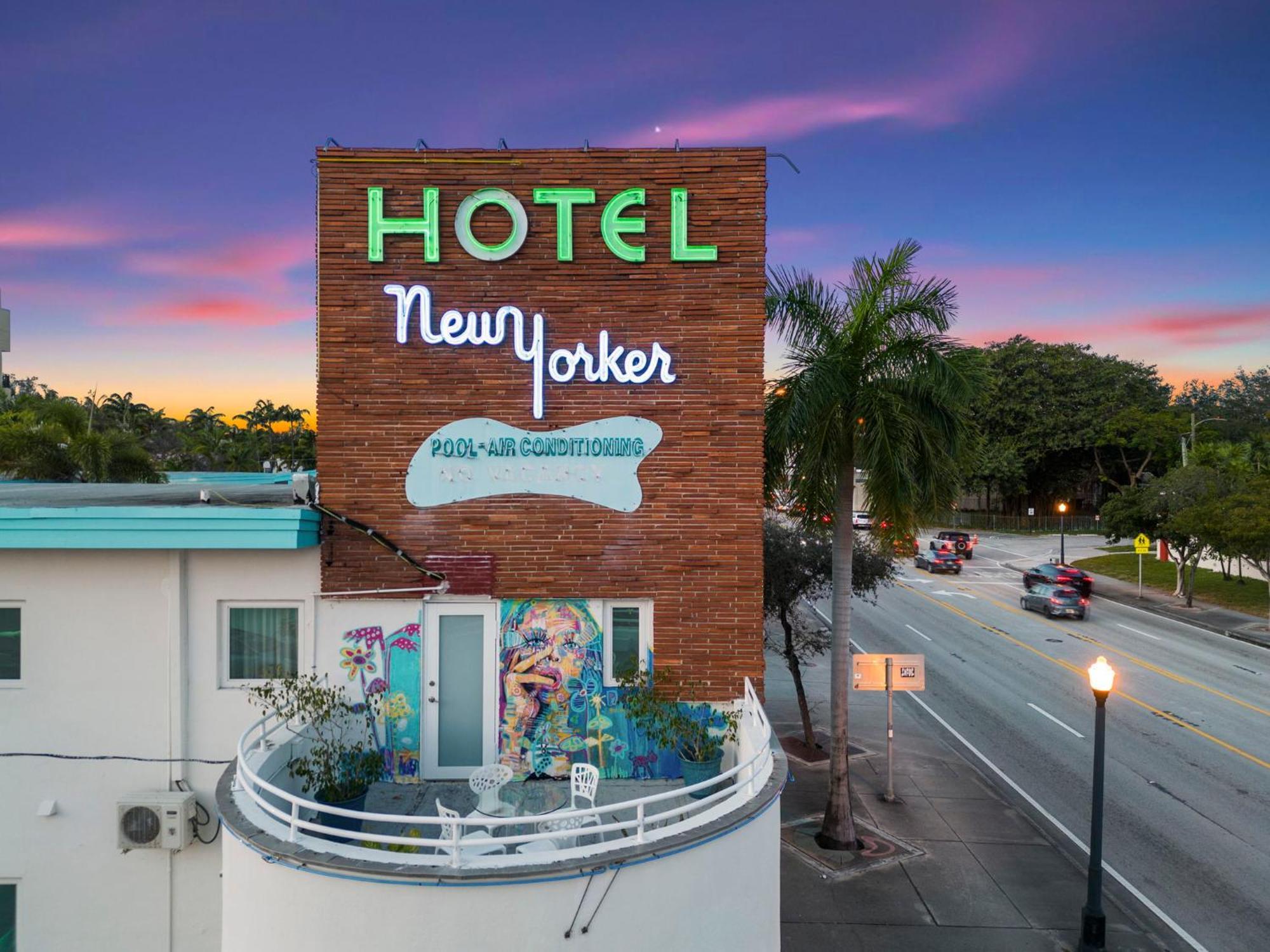 The New Yorker Hotel Miami Bagian luar foto